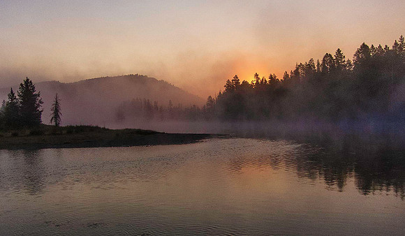Snake River at daybreak 3778