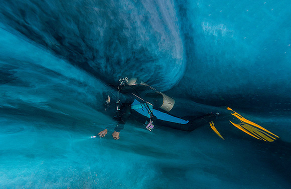 The Pit Cavern & hydrogen sulfide cloud2967