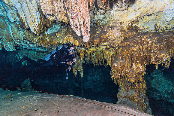 Dreamgate Cavern2900