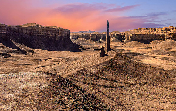 Lone Spire sunsetB150286