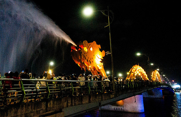 Dragon Bridge08436
