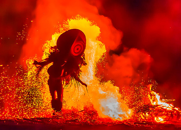 Baining Fire Dance7120611